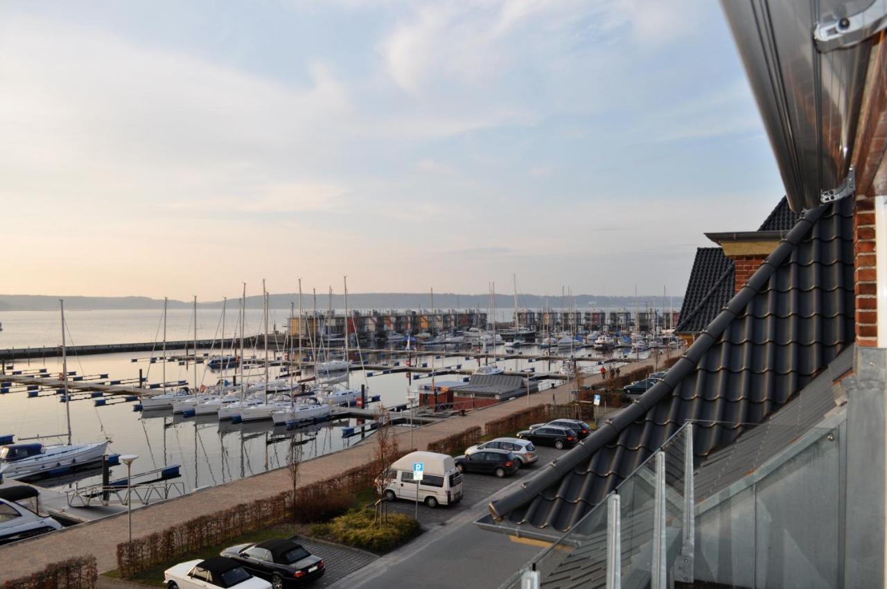 Fewo1846 - Baltic Lodge - Komfortable Maisonettewohnung Mit 3 Schlafzimmern, Balkon Und Blick Auf Die Marina Sonwik Flensburg Dış mekan fotoğraf